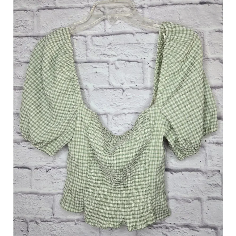 ASTR The Label Daydreamer Women's Puff Sleeve Smocked Top XS.